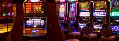 Filipino player accessing jili777 casino live dealer games on smartphone